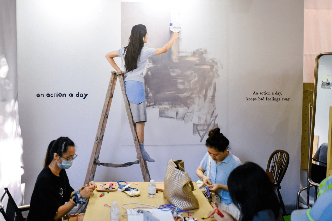 an action a day 小红书市集摊位